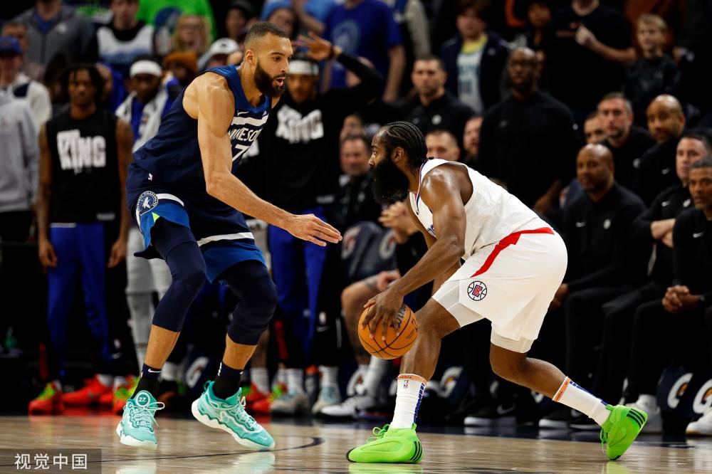 剧烈波动 剧烈波动